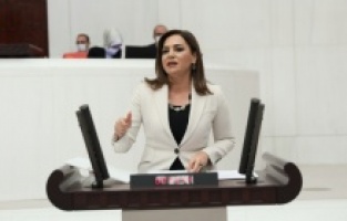 "Ek ders karşılığı çalışan personelin sesine kulak verin"