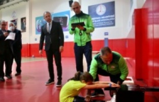 Karşıyaka Belediyesi’nden spora dev hizmet