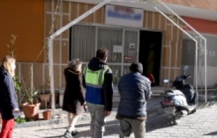 Kuşadası Belediyesi'nden evsizlere yuva