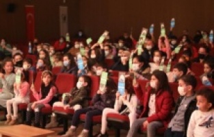 Didim'de tiyatro dolu hafta sonu