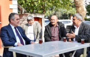 Başkan Esen esnafı yalnız bırakmıyor