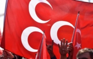 HDP'den ihraç edilen belediye meclis üyesi MHP'ye katıldı!