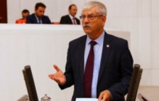 "Motokuryelere iş güvenliği, sendikal hakları ve insanca yaşayabilecekleri ücret verilmeli!"