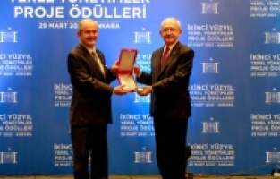 Başkan Büyükerşen'e "Yaşam Boyu Onur" ödülü