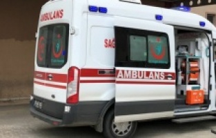 AKP'li başkan belediyeye ait ambulansı canlı yayın aracı yaptı