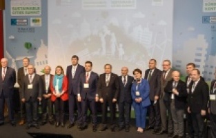 Başkan Taşdelen: "Geleceği ipotek altına alamayız"