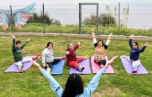 Down sendromlu çocuklara yoga kursu