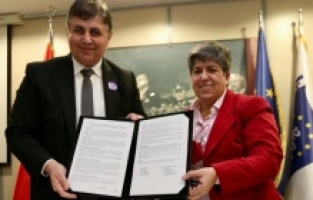 Karşıyaka'da 8 Mart öncesi önemli protokol