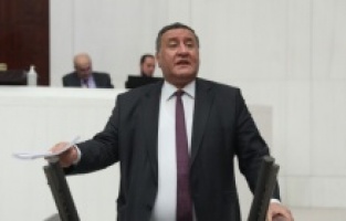 “KYK’da yurt ve yemekler ücretsiz olmalı”