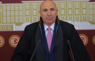 "Avukatların sorunları dağ gibi büyüyor"