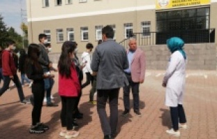 "Beceriksiz iktidar yaptığı yıkımı saklamaya çalışıyor"