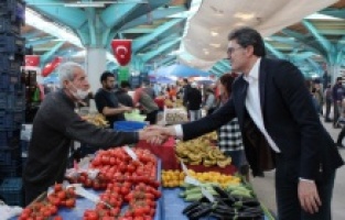 "En büyük banknotla sadece 4 kilo biber alınıyor"