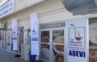 İzmit Belediyesi Aşevi hizmet vermeye başladı