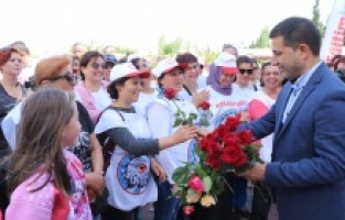 Kuşadası Belediyesi'nde en düşük işçi maaşı 5 bin 435 TL’ye yükseldi