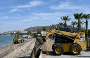 Kuşadası'nda plajlar yaza hazırlanıyor