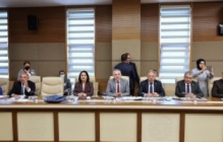 "Belediye gelirleri tırpanlanıyor"