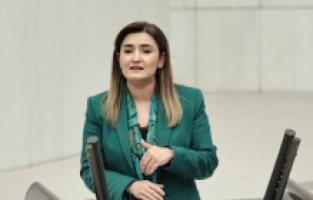 “Özel okul öğretmenleri ‘köle’ gibi çalıştırılıyor”