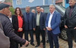 "Suriyelilere dayalı döşeli ev, ben tapulu evimde oturamıyorum"