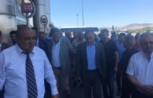 İyi Partili Ataş'tan kontak kapatan esnafa destek