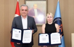 Konyaaltı’na görkemli Atatürk Anıtı