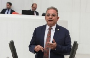 "Yabancı yatırımcı arkasına bakmadan kaçıyor"