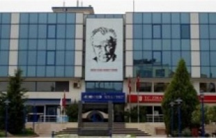 CHP'li belediyeye "AKP dönemi ihaleleri" operasyonu