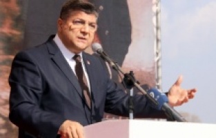 “100 yıllık destan ve Türk Ulusunun onur ve şeref günü!”