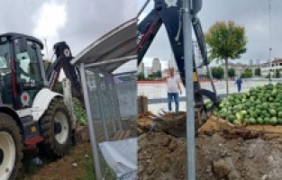 CHP’li belediyenin ucuz karpuz tezgahına AKP’li belediye müdahale etti