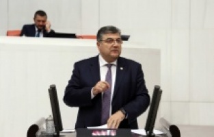 “Demokrasi için yandaş değil özgür basın şart!”
