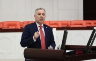 "Kayseri otoyol istiyor tabela değil"