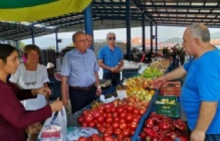 "Çarşı, pazar yanıyor!"