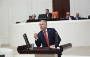 "Hem ülkeyi hem sektörü felakete sürüklemeyin"