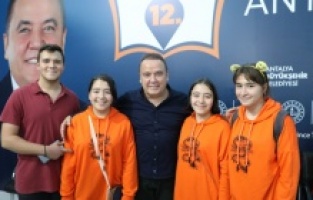 Antalya Kitap Fuarı’nın 5’nci gününde ziyaretçi rekoru