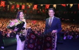 Döşemealtı'nda 29 Ekim coşkusu