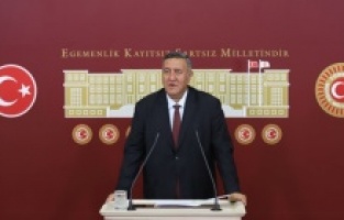 “2 yılda asgari ücretlinin sofrasından 670 ekmek eksildi”