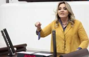 "20 yıllık iktidarın beceriksiz yönetimiyle millet can çekişiyor"