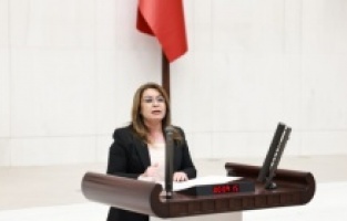 "Beşli çeteye var, çocukların beslenmesine para yok"