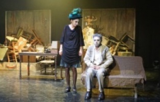 Antalya'da Büyükşehir'den özel tiyatrolara büyük destek