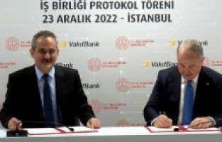 Bakan Özer: "Okul öncesi eğitimdeki tüm okullarda ücretsiz yemek vereceğiz"