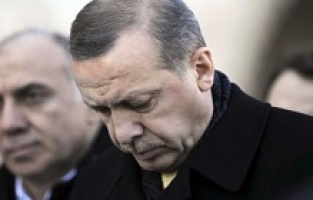 İsmail Saymaz son anketi yazdı: "Cumhur İttifakı'nın oyu aylar sonra düşüşe geçti"