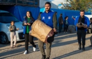 Seyhan'ın "Mavi Ekipler"i mutluluk dağıtıyor