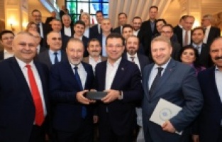 Hak-İş'ten Ekrem İmamoğlu'na destek ziyareti