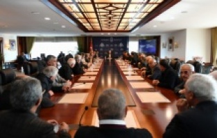 Mansur Yavaş muhtarları dinlemeye devam ediyor