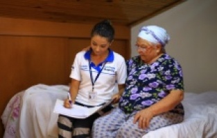 Büyükşehir Muğla’da misafir edilen depremzedelerin yanında