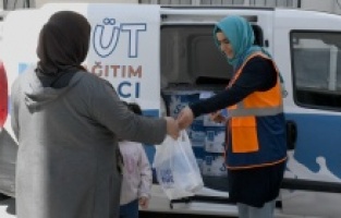 Kuşadası'ndaki çocuklar "lıkır lıkır" süt içiyor