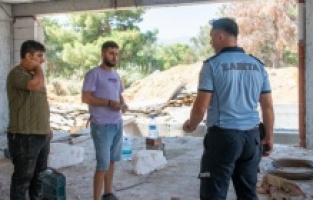 Kuşadası'nda inşaat yasaklarına uymayanlara geçit yok