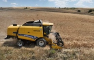 Ankara'da Büyükşehir'in sulu tarım desteği sürüyor