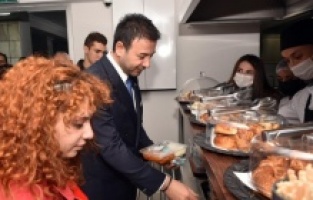 Beşiktaş Belediyesi öğrencilerin yanında