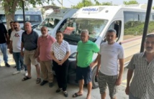 “İnsanlar dolmuşa binebilmek için öğrenci kimliği temin ediyor”