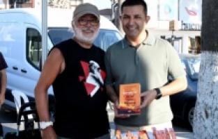 Kuşadası Kitap Fuarı kapılarını açtı